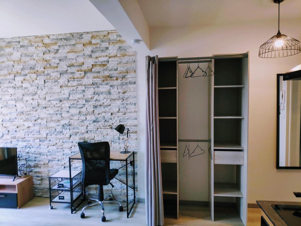 Charmant Studio, Coeur De Ville Narbonne Bagian luar foto